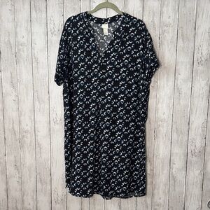 H&M Navy and White Geometric Midi Dress